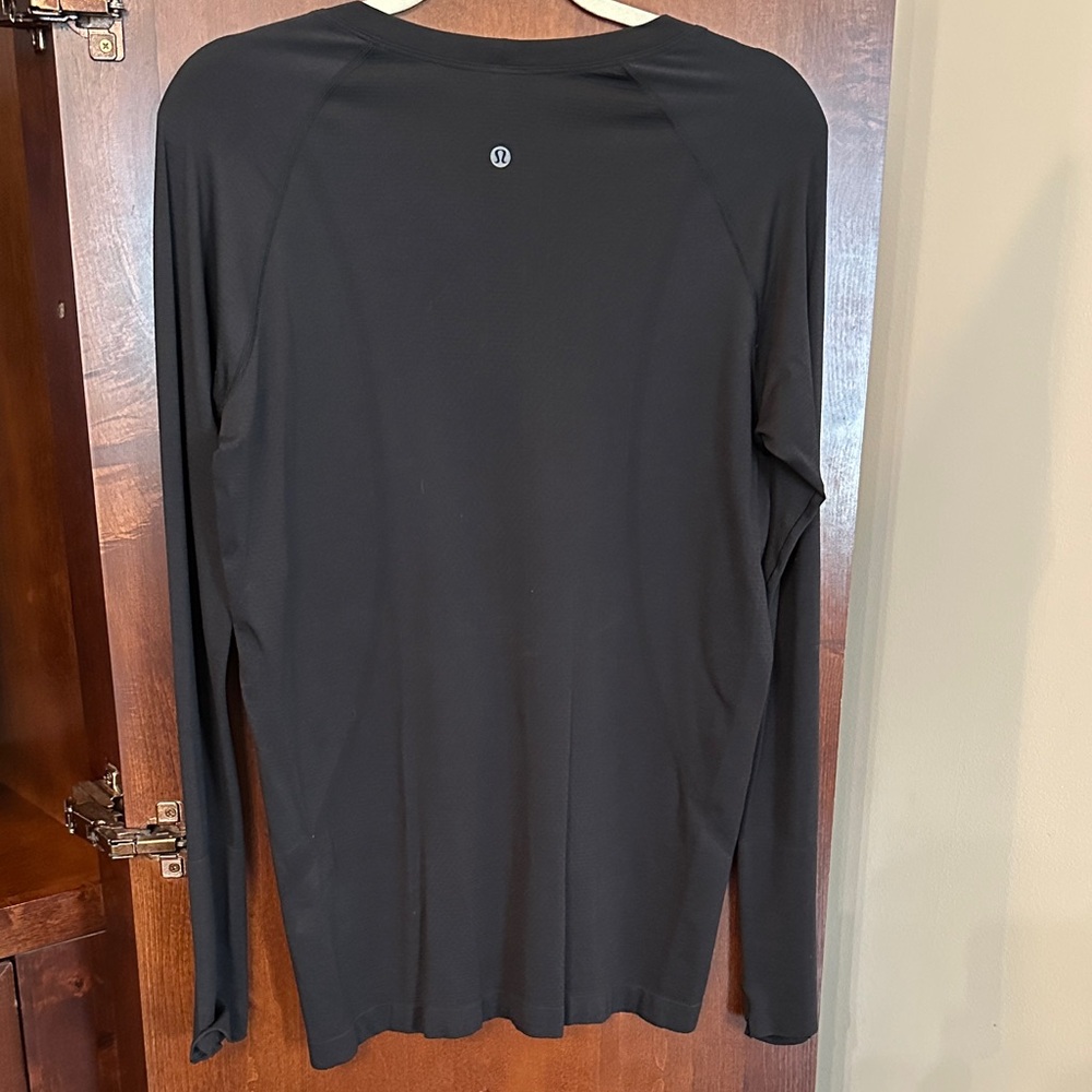 lululemon athletica Black Long swifty tech Sleeve Top - Picture 4 of 4